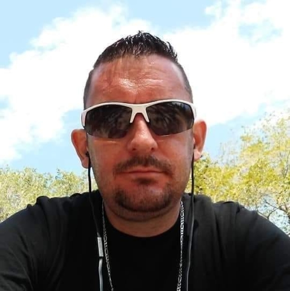 Meet your Posher, Thomas - Picture 1 of 1